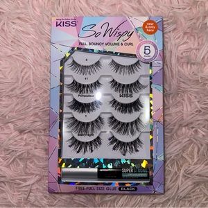 Kiss Lashes with Glue